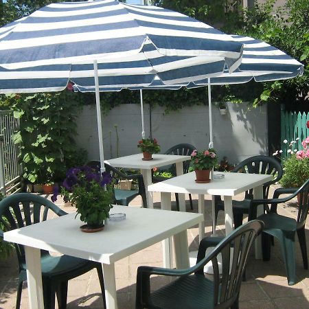 Sirenapop Concept B&B Rivazzurra Di Rimini Eksteriør bilde