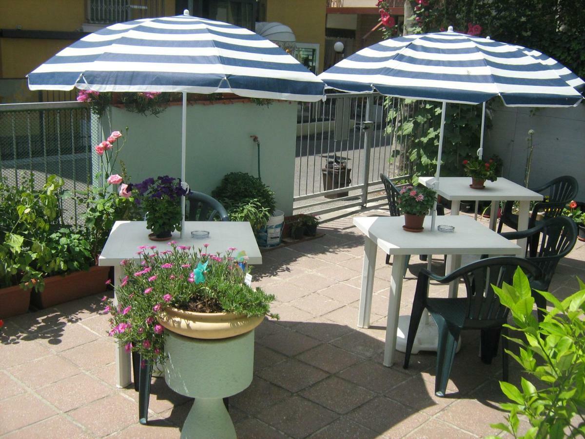 Sirenapop Concept B&B Rivazzurra Di Rimini Eksteriør bilde
